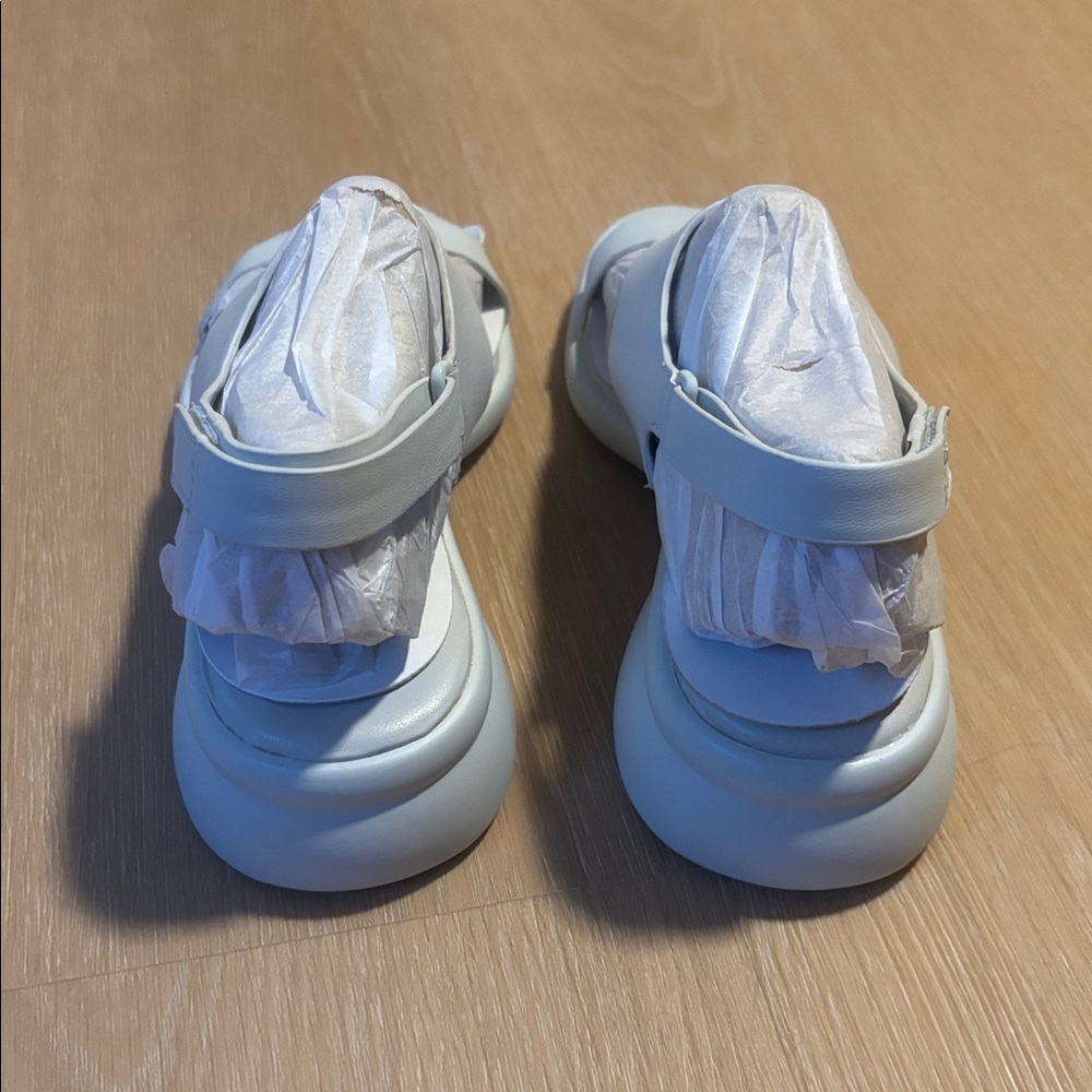 NIB Naturalizer Women's Mist Grey Lillian Sandal size 5 - Picture 4 of 7